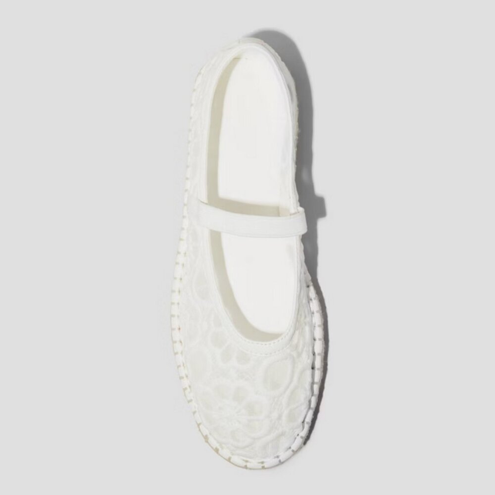 Celia Floral Lace Mary Jane Espadrille Flat with Memory Foam - Universal Thread - Picture 3 of 8